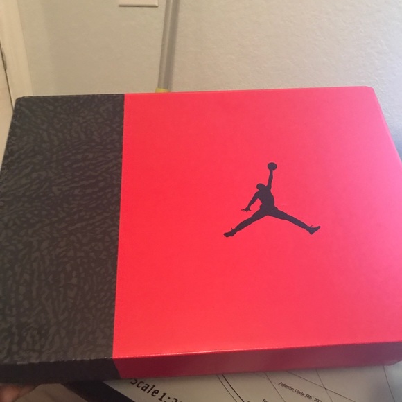Jordan 3 se low - Picture 3 of 5